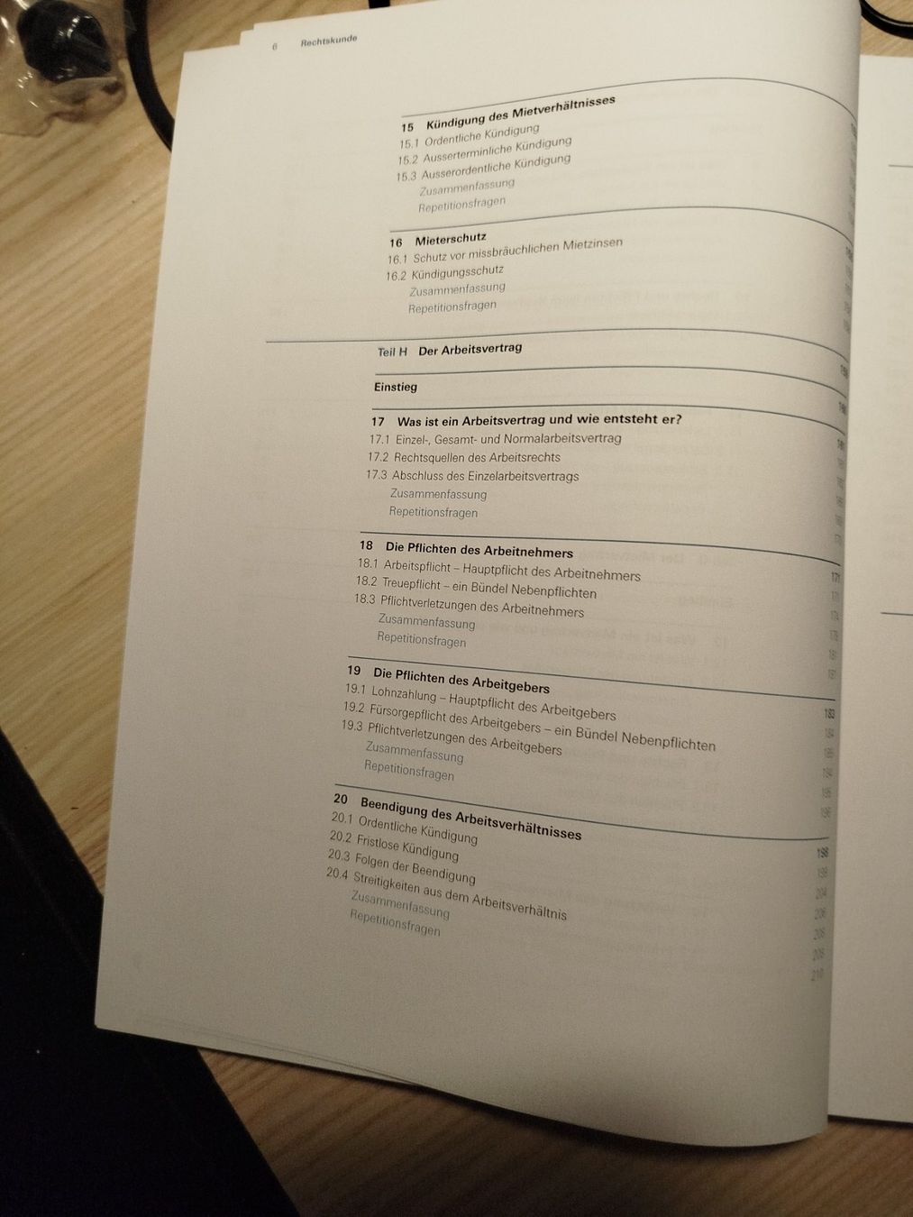 Livres: Lehrbuch Rechtskunde Compendio 10. Auflage neu – Neuf (Voir description) à Killwangen par upndownx 4