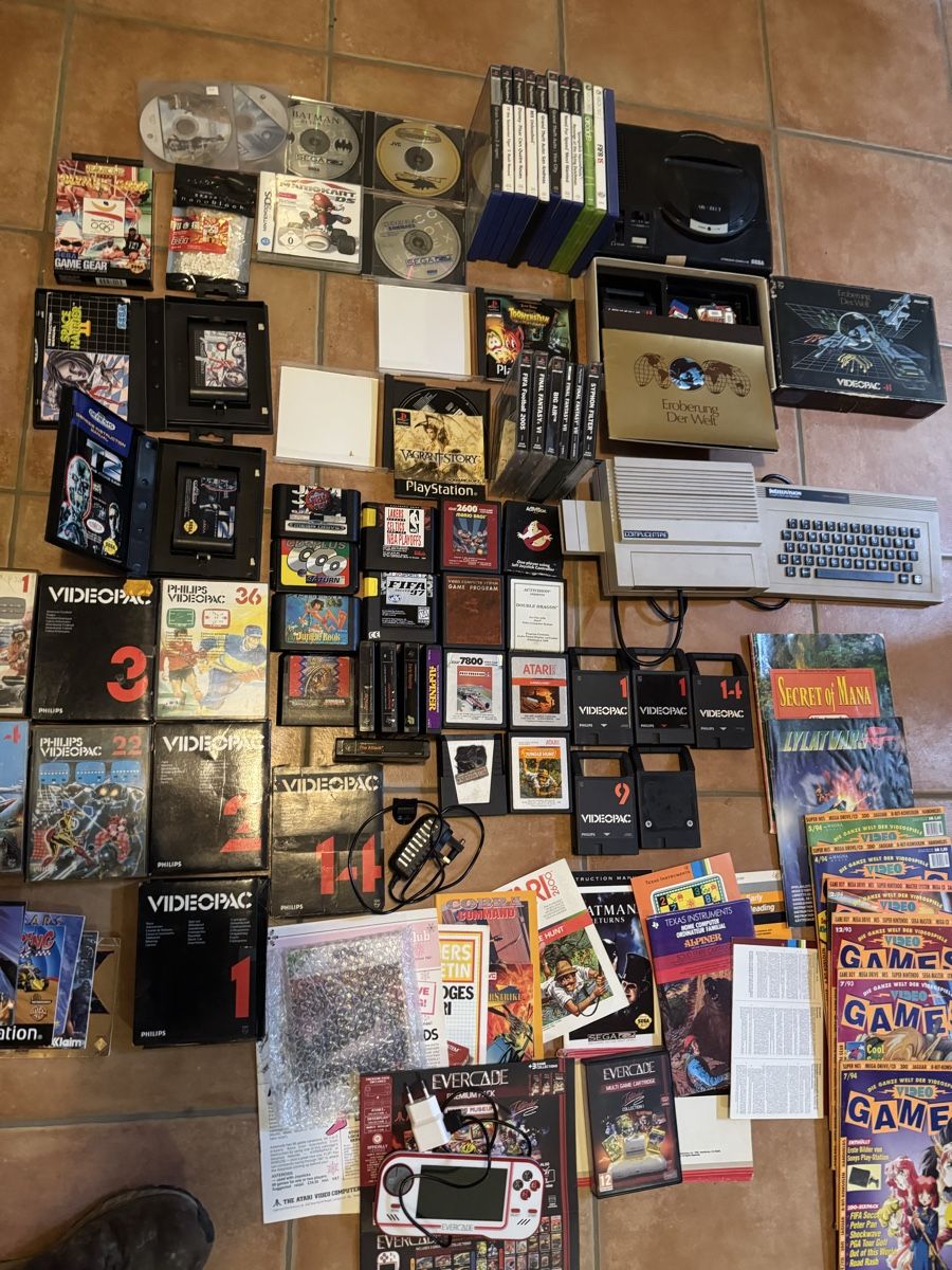 Sega Consoles: Retro Game Bundle Sega Atari Sony Mix – D'occasion à Tafers par GameCollector90 5