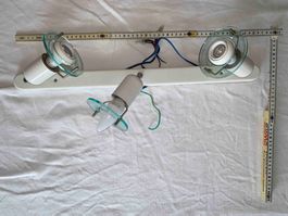 Dreistrahlige Lampe mit beweglichen Spots