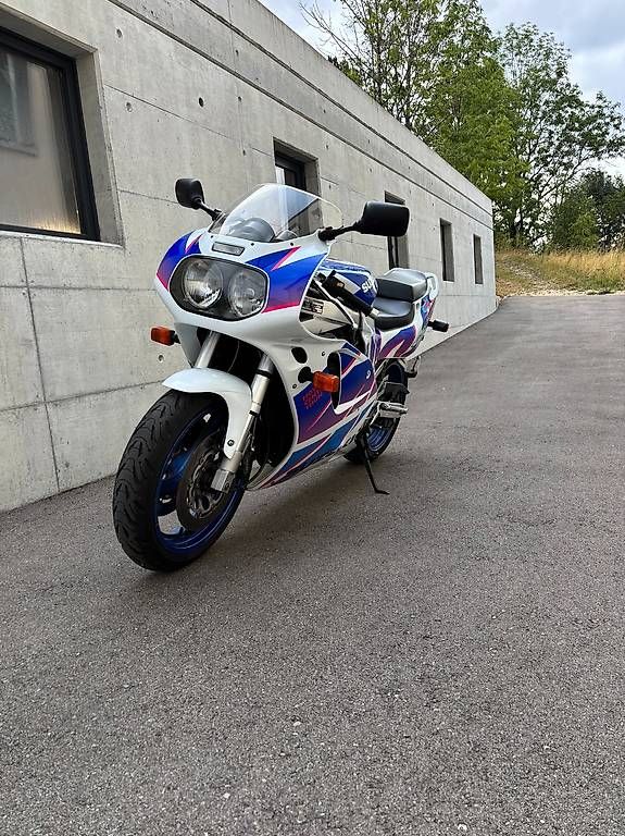 Suzuki Strada: Superbe Youngtimer ! – Usato da Tramelan venduto da gas_ltw6
