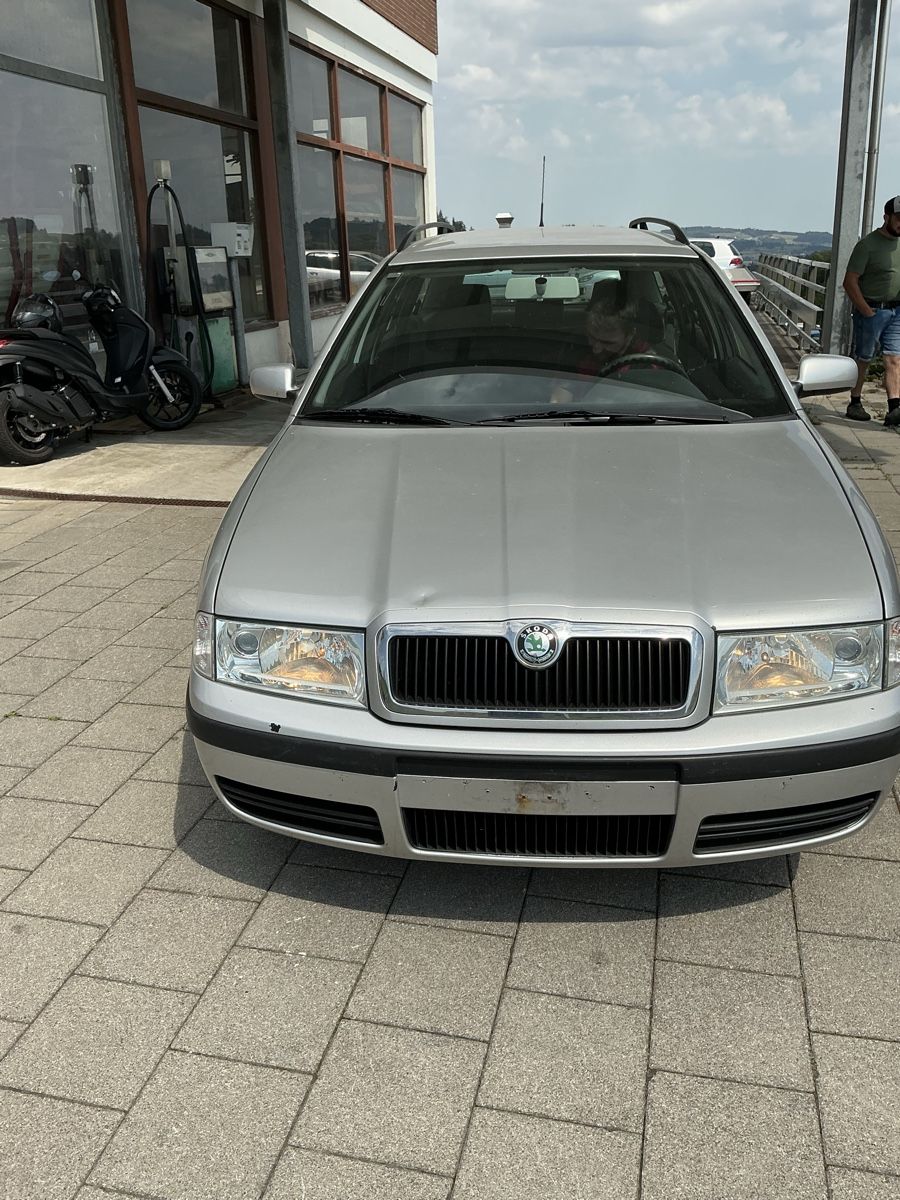 Skoda Autos: Skoda Octavia 4x4 1.9 TDI – D'occasion à Stein AR par aut_fx2l 1