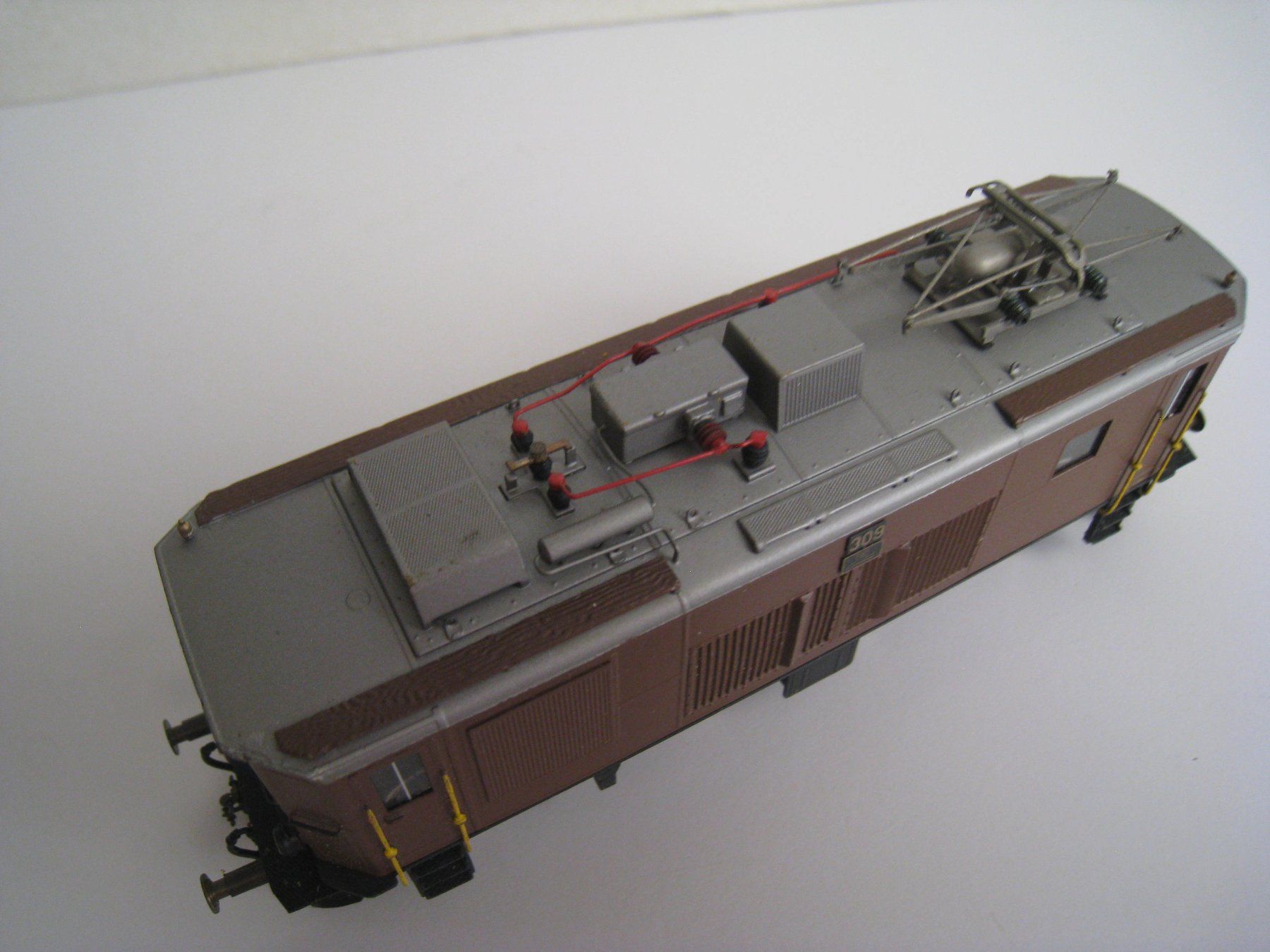 Metropolitan Modellini di ferrovie: Metrop, Ce 4/4 Nummer 309 der BLS,  699 – Usato da Buchs ZH venduto da swiss-train 4