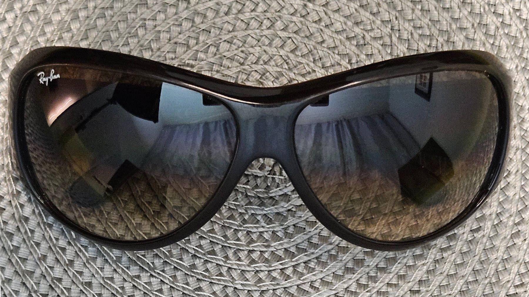Ray-Ban Brillen & Gläser: Sunglasses Ray-Ban RB 4104 – Gebraucht aus Biel/Bienne von 8r3ucHt