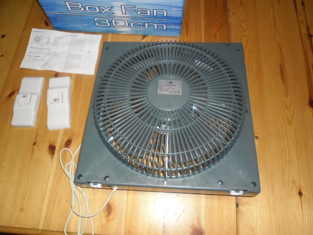 Ventilatori: Ventilator 230V , Neu – Nuovo (secondo la descrizione) da Büren SO venduto da omsa 2