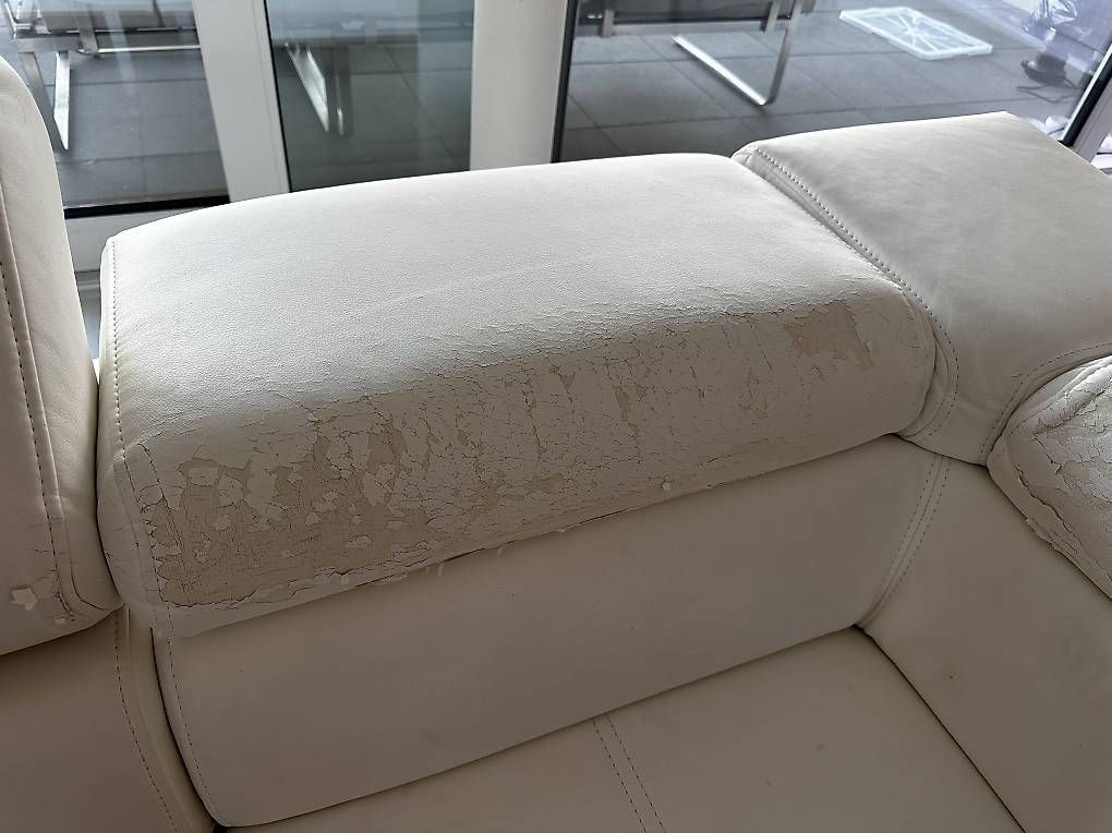 Divani: Ecksofa mit Bettfunktion  CHF 150. VB – Usato da Birrwil venduto da bes_wc5y 4