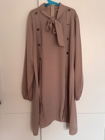 Robe chemise chic avec noeud à la taille 44