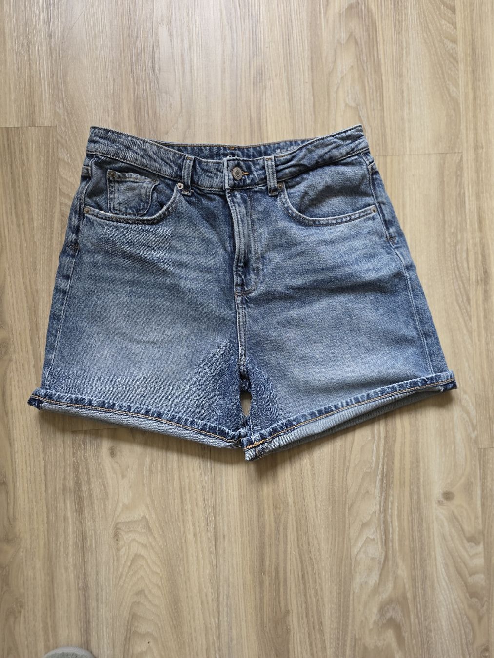 C&A Pantaloni: Jeans Shorts Gr 38 – Usato da Interlaken venduto da NataliiaS 6
