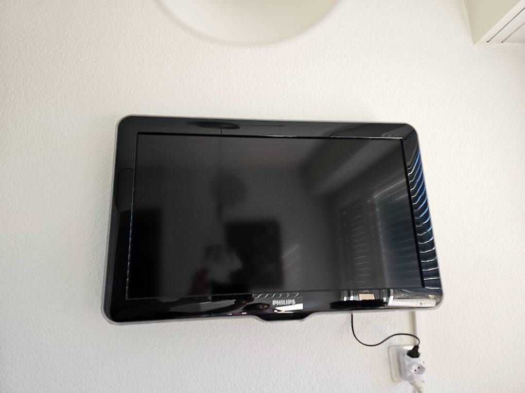 Philips Televisori: Télévision Philips lcd 32PFL5404H/12 – Usato da Sion venduto da ClintBoss1380 3
