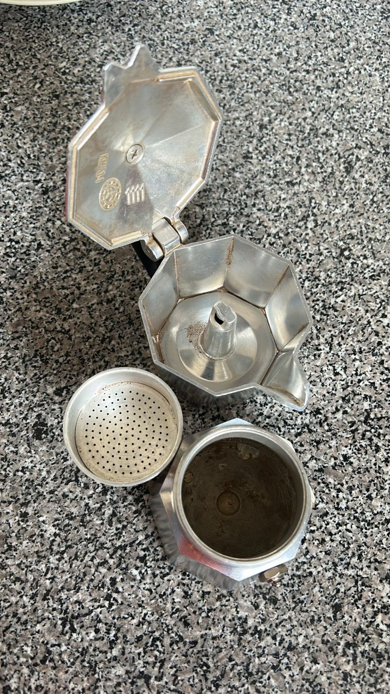 Bialetti Kaffeemaschinen & Espressomaschinen: Caffettiera Bialetti 3 tazze – Gebraucht aus Melano von H-Sara 2