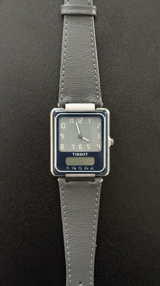 Tissot Uhren: Vintage Tissot Two Timer – Gebraucht aus Zürich von sel_9kd