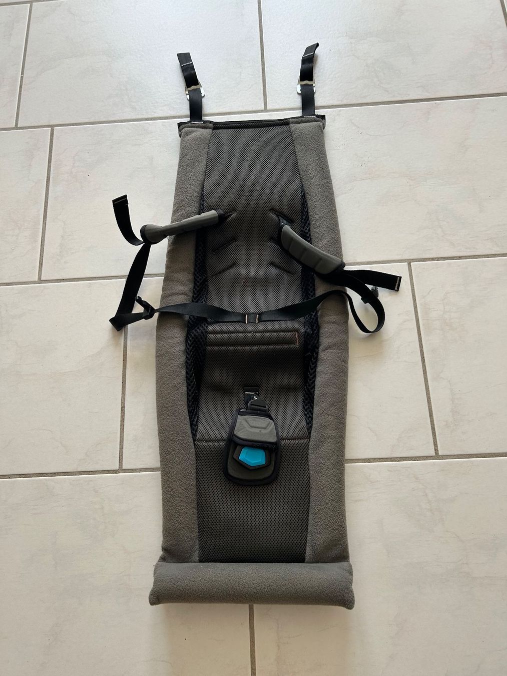 Thule Rimorchi: Thule Infant Sling – Usato da Siglistorf venduto da ale_h88