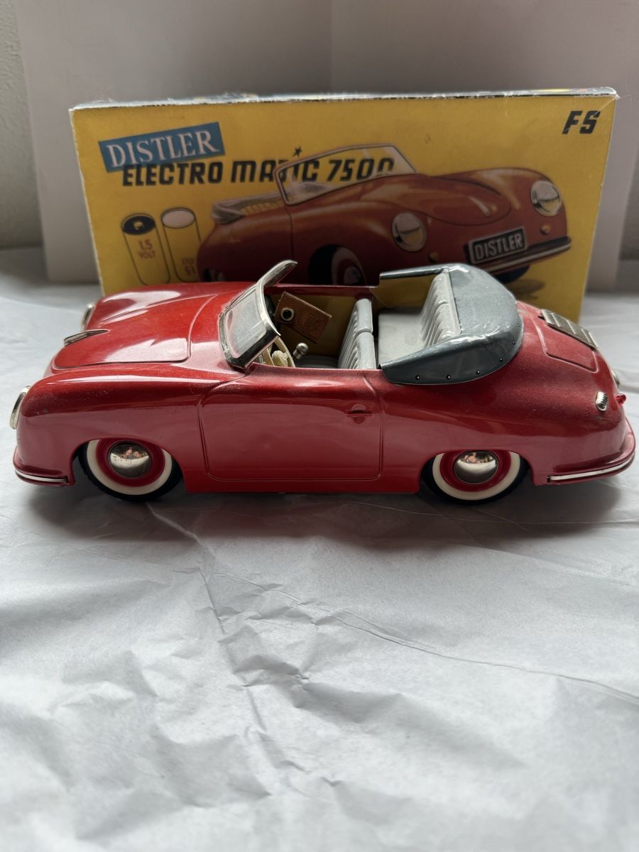 Distler Giocattoli: Distler Porsche mit Box und Lenkkabel – Usato da Binningen venduto da kal_5nsj