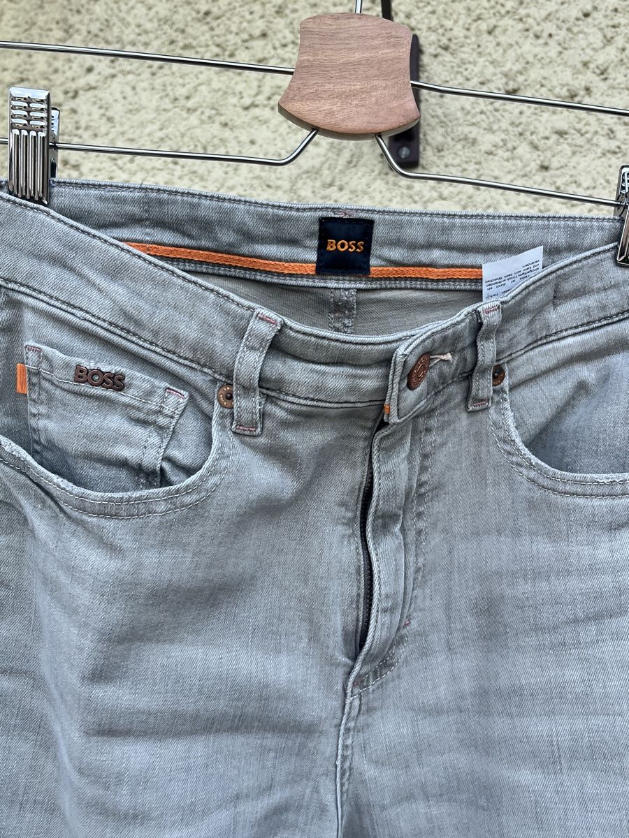Hugo Boss Jeans: Hugo Boss Flared Jeans grau – D'occasion à Zürich par mek_gw27 3
