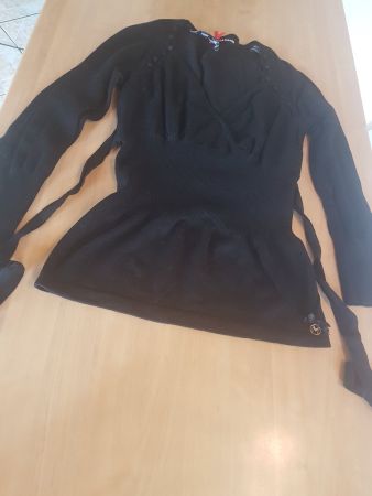 Pull col en V taille M marque Morgan