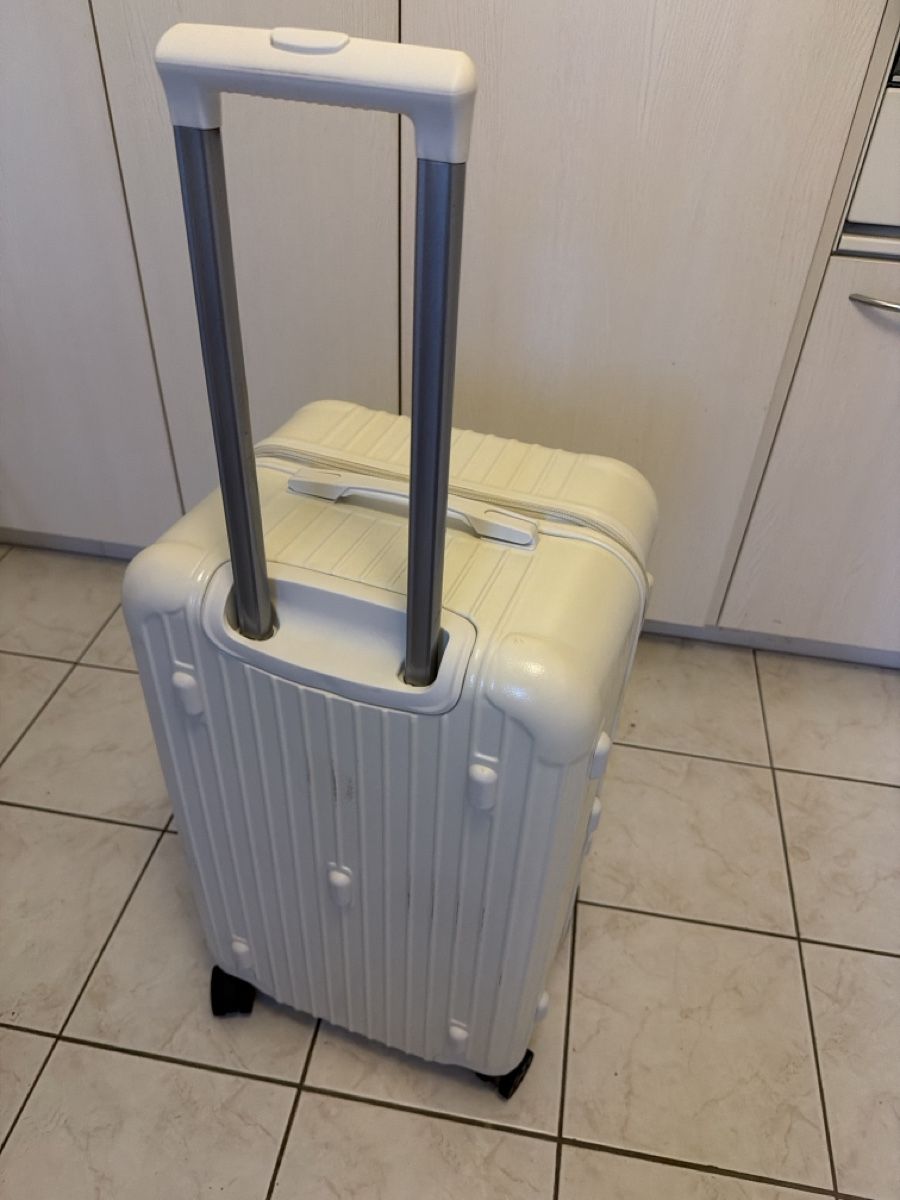 Valises de voyage: Omechoo light suitcase  – D'occasion à Zürich par yogurtm 1