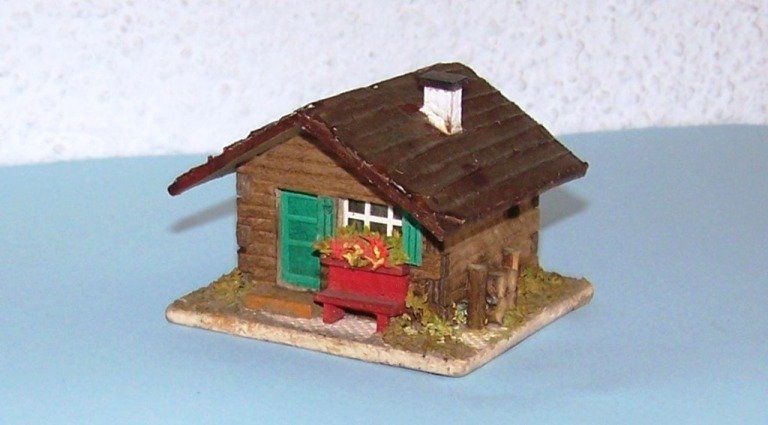 Modelleisenbahnen: Kleines Berg-Blockhäuschen H0, Holz, Faller? Creglinger? – Gebraucht aus Brüttisellen von Rentner44zh