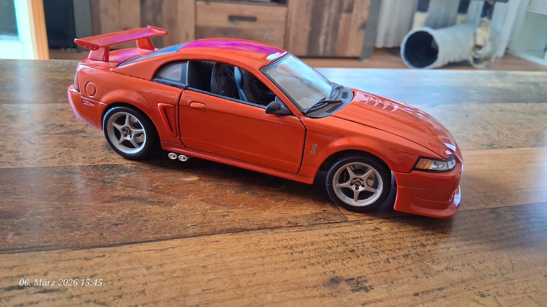 Maisto Modellini d'auto: 1:18 Ford Mustang Cobra – Nuovo (secondo la descrizione) da Wolfenschiessen venduto da 2-stroke-garage 1