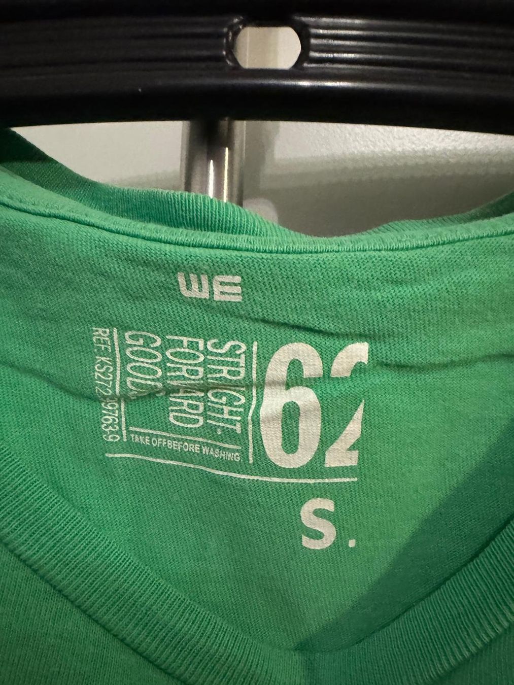 T-shirt: T-Shirt grün – Usato da Reichenburg venduto da Noele123 2