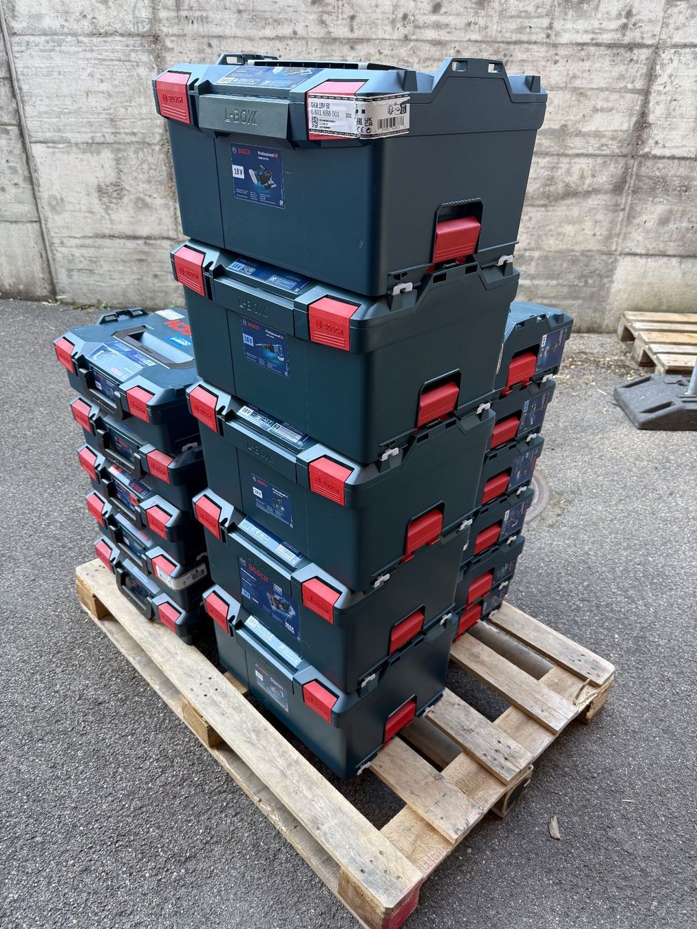 Bosch Alle Werkzeuge: 1 Posten Bosch Koffer – Neu (gemäss Beschreibung) aus Wil SG von Nayag69 3
