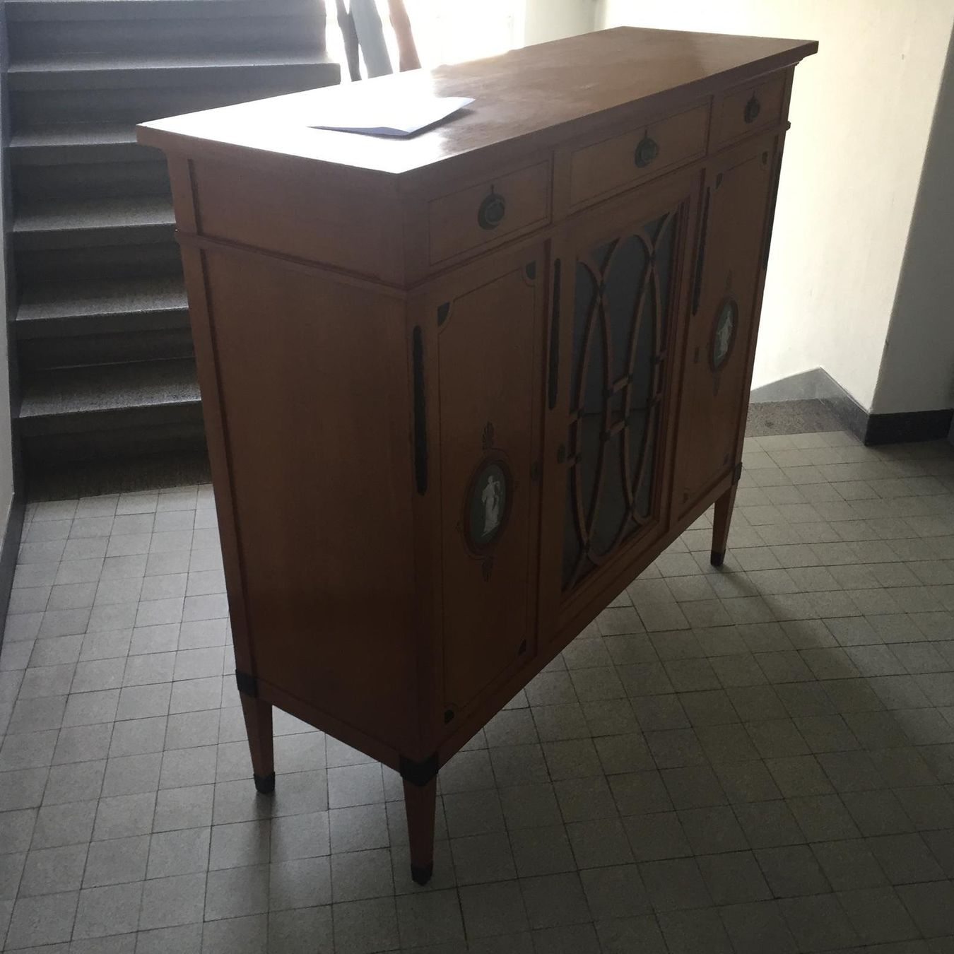 Armadi: Möbel Antik, Schrank – Usato da Hilterfingen venduto da Jeeone 2