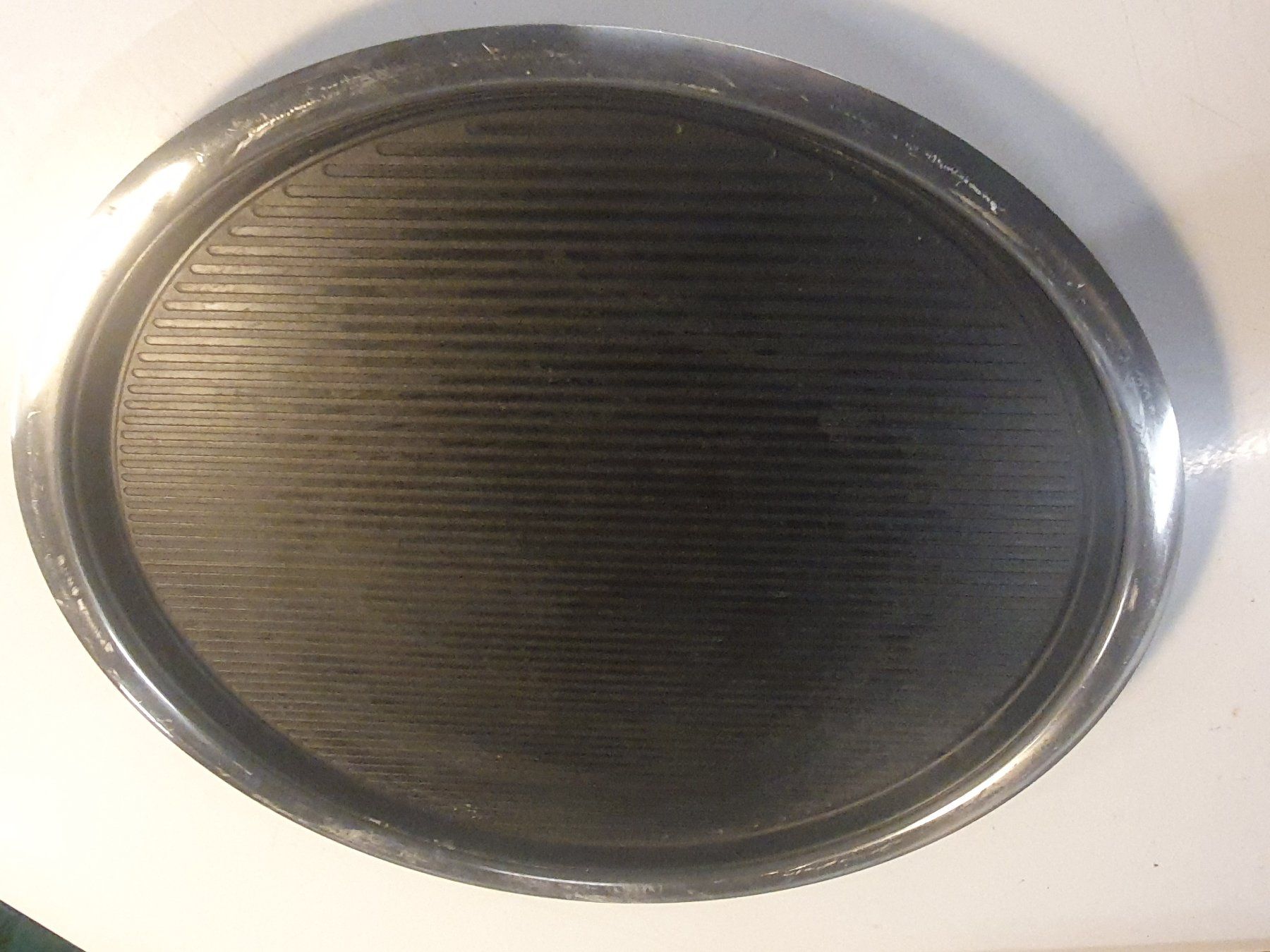 Piatti di portata: Chromstahltablett mit Antirutschmatte 37 cm – Usato da Zürich venduto da loosebone 4