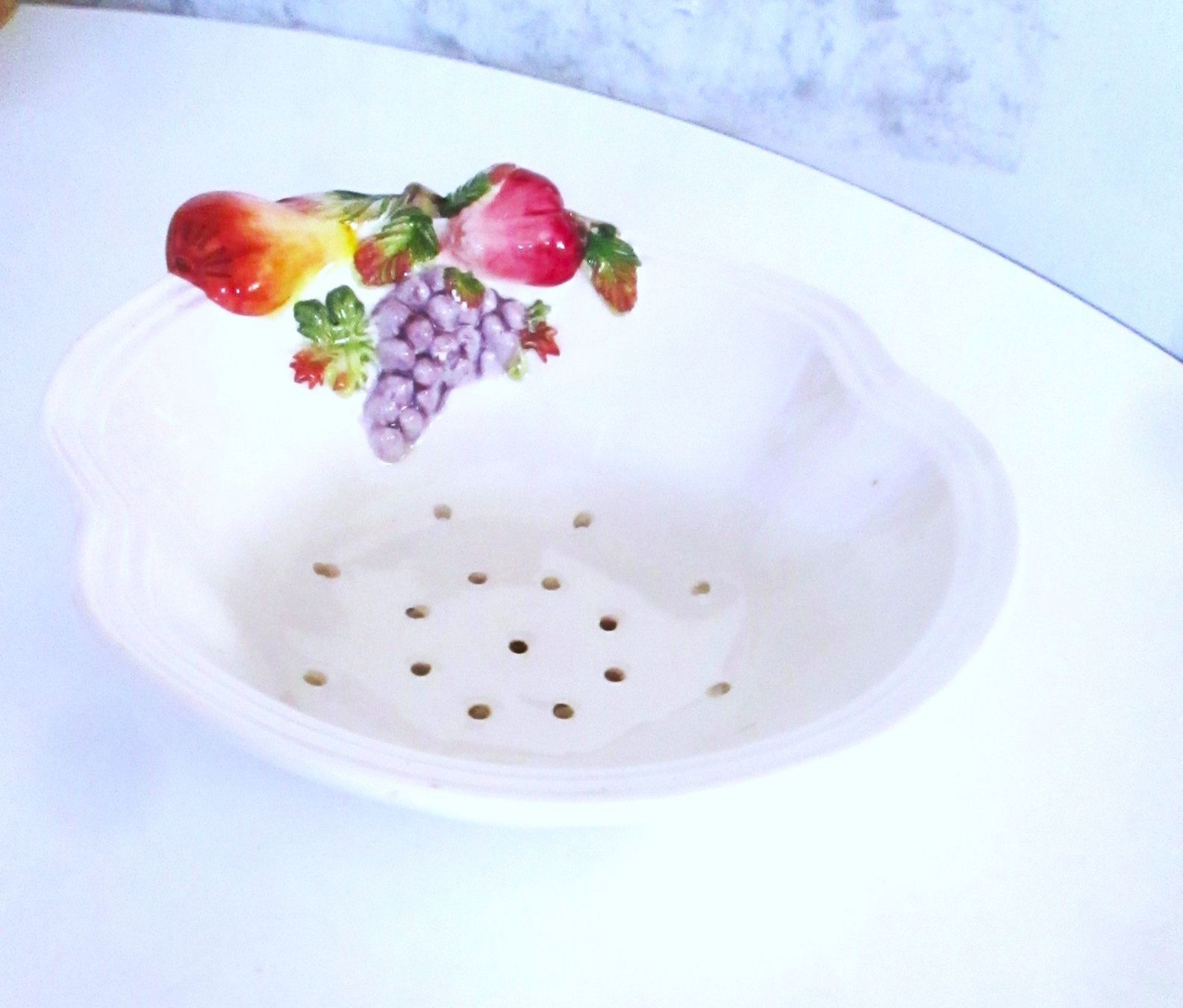 Appareils de cuisine: Sieb aus Keramik – D'occasion à Sementina par babucia