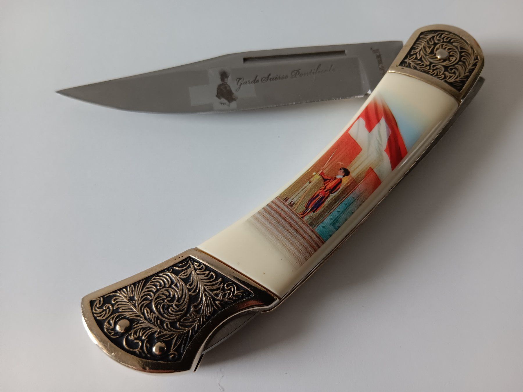 Coltelli tascabile: FALKNER Couteau de collection GARDE SUISSE PONTIFICALE – Usato da Cossonay-Ville venduto da Les_1001_perles 2