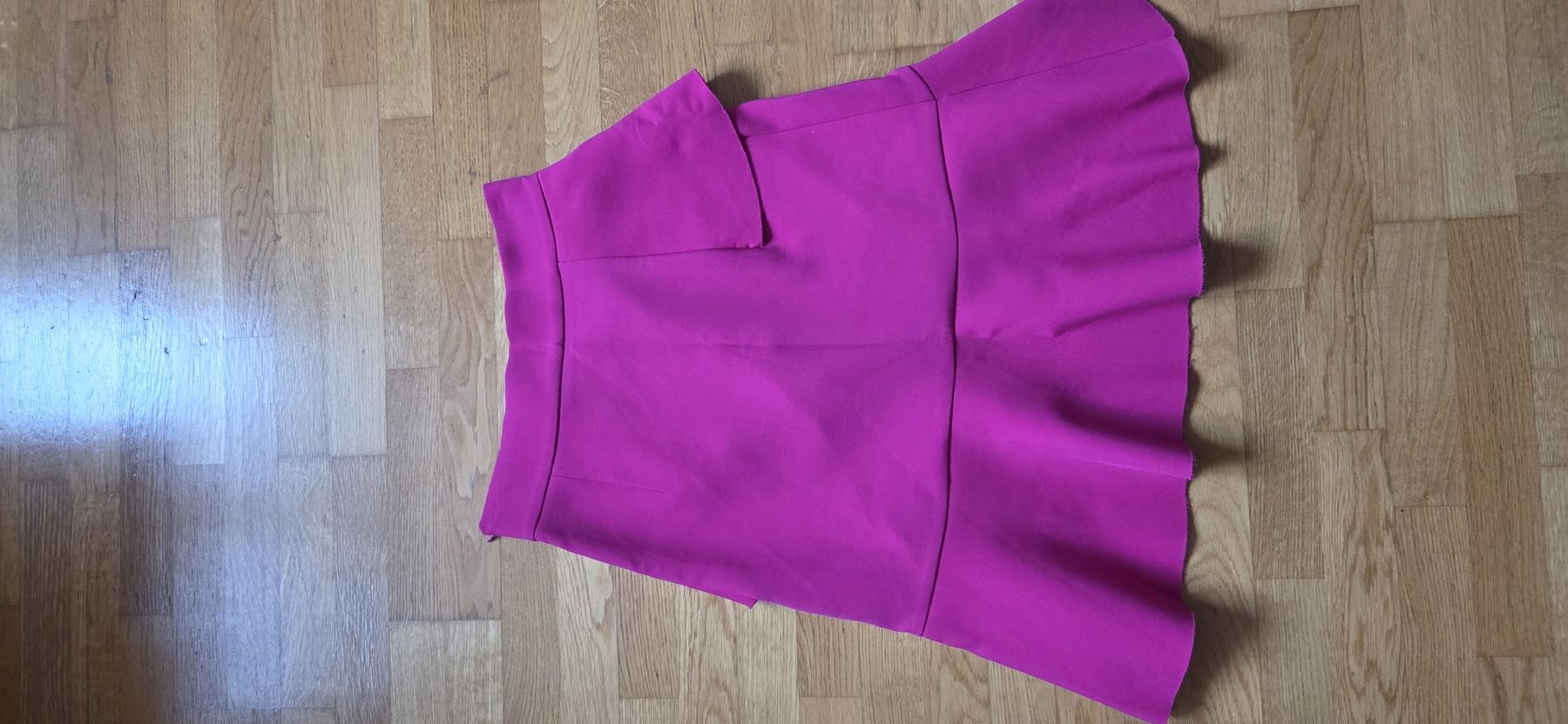 Zara Gonne: Zara Jupe fuchsia M – Nuovo (secondo la descrizione) da Horgen venduto da aiac0 1