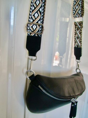 SAC EN BANDOULIERE CUIR NOIR ? NEUF