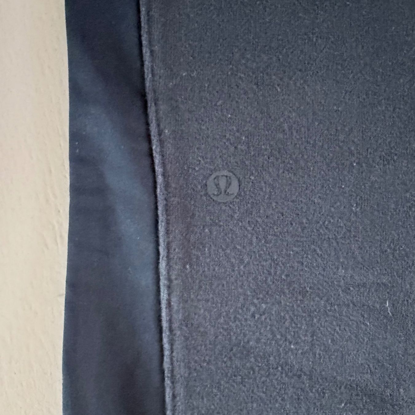 Lululemon Pantalons: LULULEMON Jogginghose 🖤 – D'occasion à zürich par vintage12 5