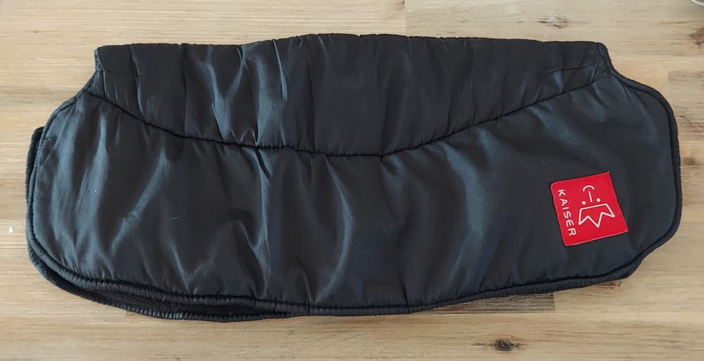 Kaiser Altro in  Abbigliamento & Accessori: Kaiser Handwärmer für Kinderwagen schwarz – Usato da Basel venduto da Sinibini86