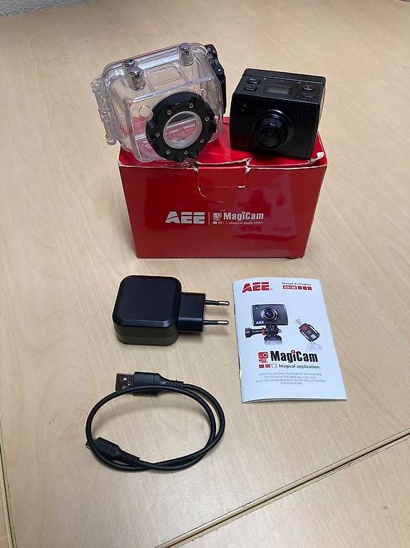 Action Cam: Actioncam AEE MagiCam SD100 mit Zubehör – Gebraucht aus Bern von Sumo_Recordings