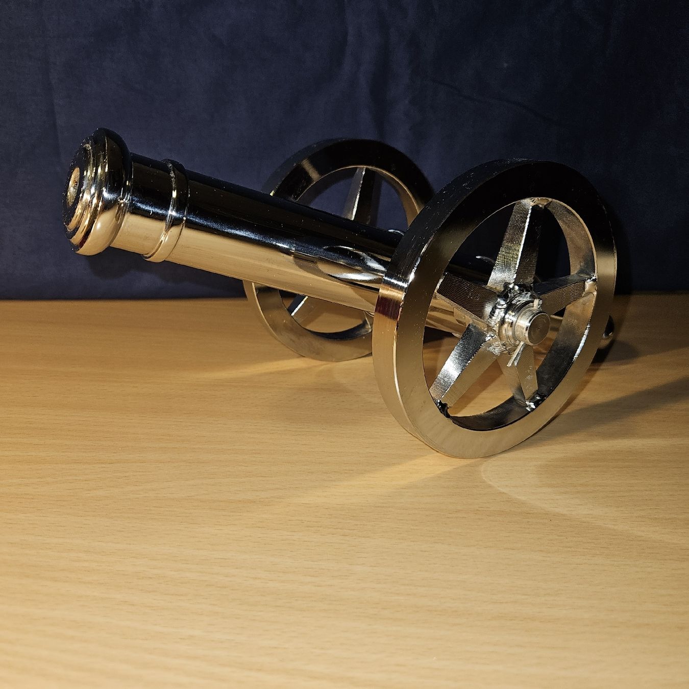 Giocattoli: Dekorative Kanone, Chrom, 30cm, Vintage, Geschenkidee – Usato da Kriens venduto da gra_fhn7 5
