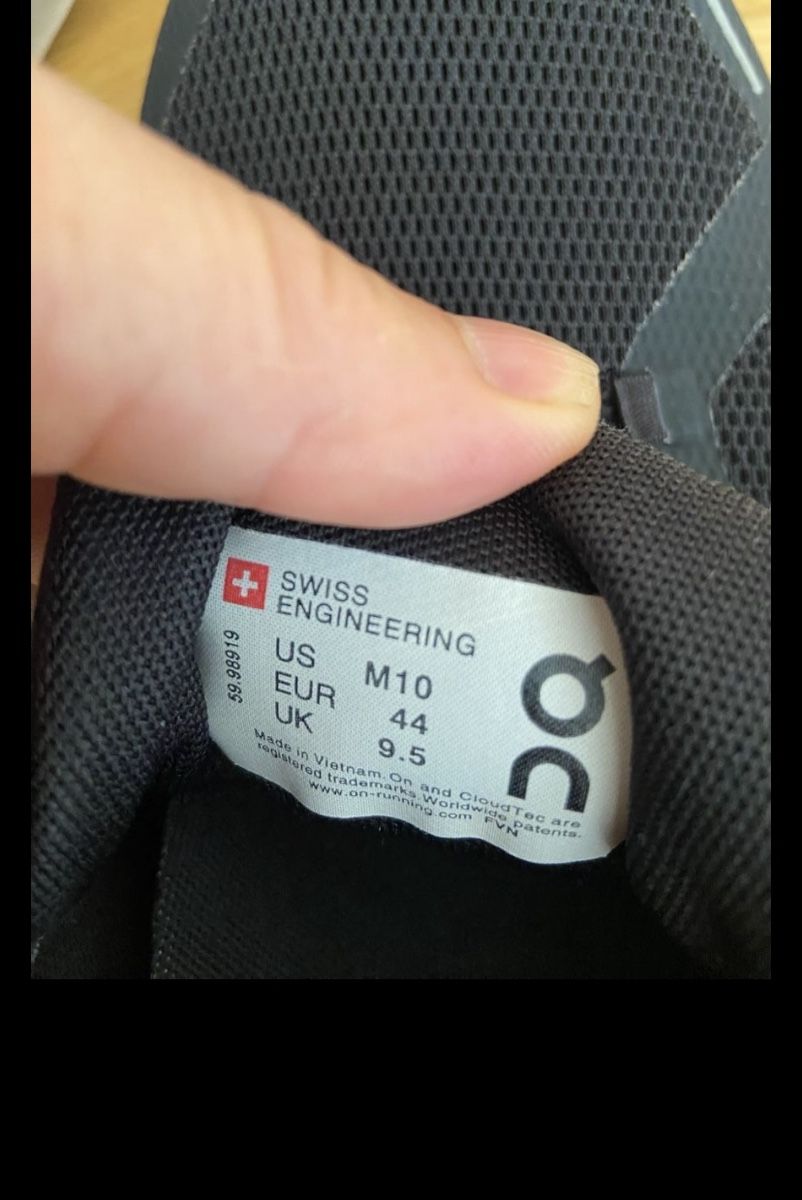 On Herrenschuhe: ON SNEAKERS GR 44 – Gebraucht aus Zürich von schneeflocke303 9