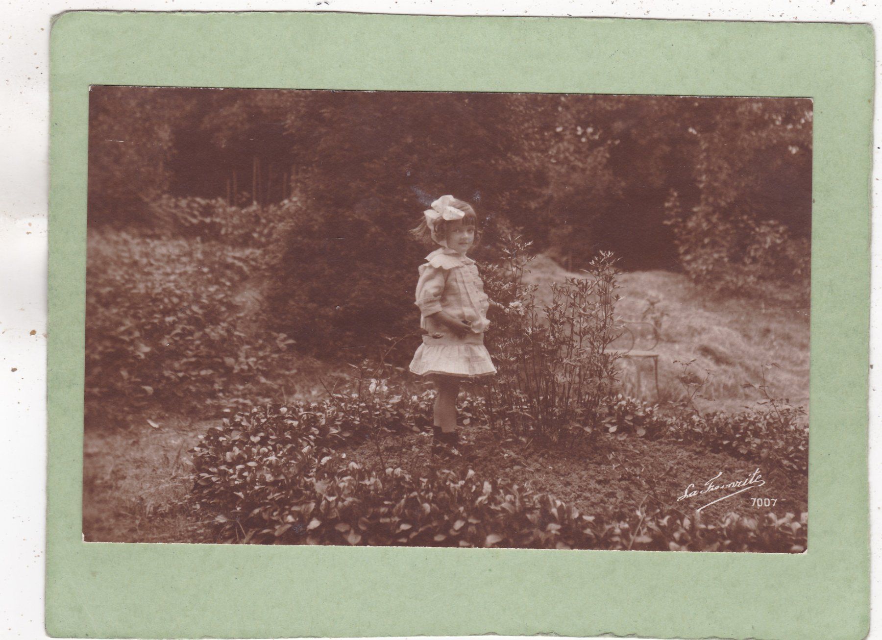 Cartoline postali: Kitsch Landschaft Kind Mädchen – Usato da Herisau venduto da Lisegrat2008
