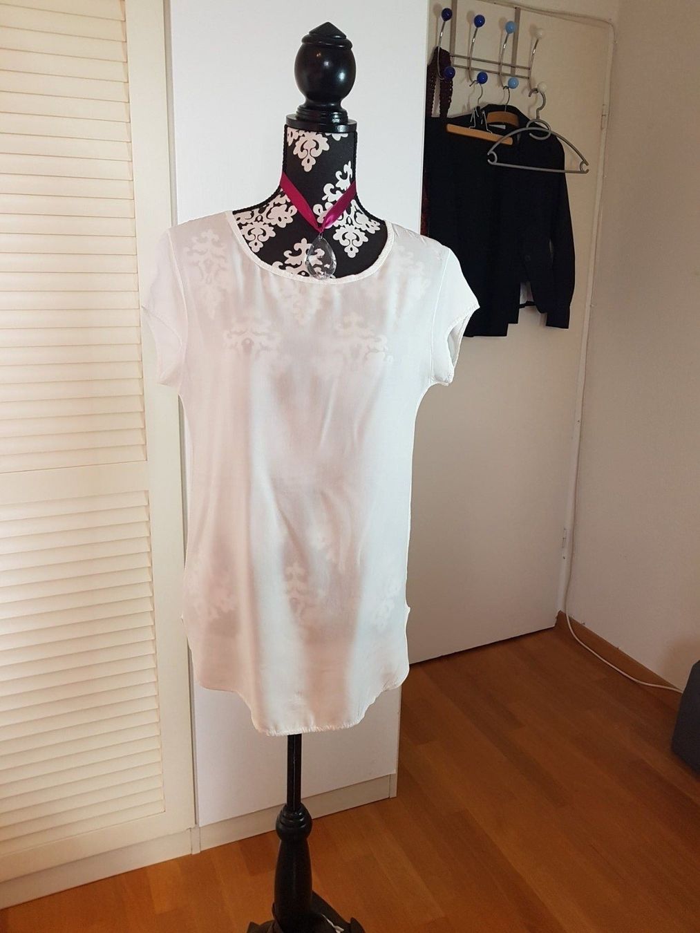 H&M Camicette: Blusenshirt weiss von H&M – Usato da Buchs ZH venduto da osterhase57