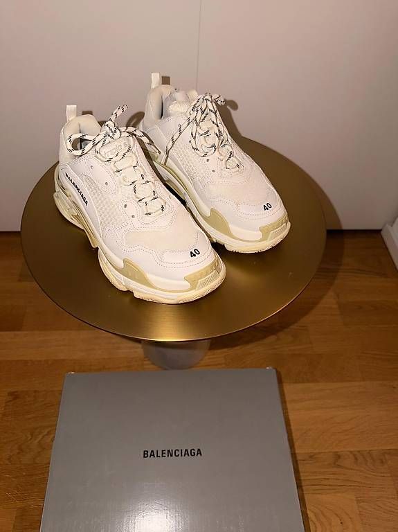 Scarpe da uomo: Balenciaga Triple S "Beige/Cream" – Usato da Langnau i. E. venduto da dis_tc9q 2