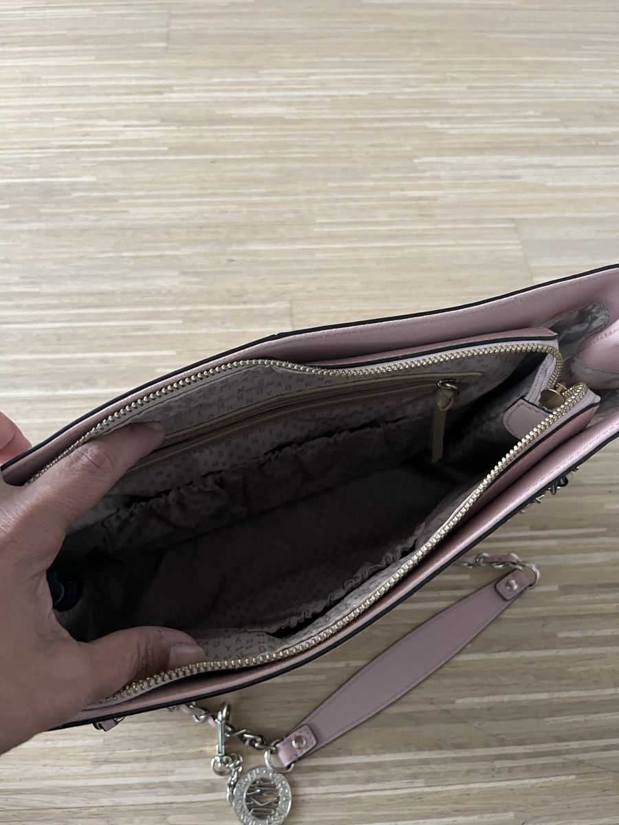 DKNY Borse da donna: Schöne DKNY Tasche – Usato da Bülach venduto da Adilara 2