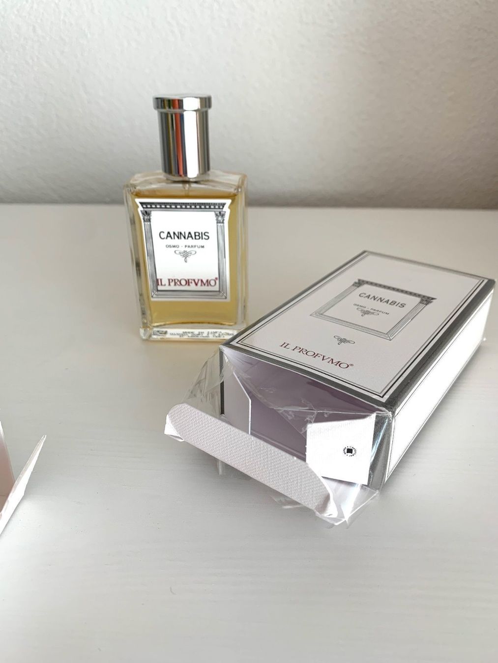 Parfum & Eau de Toilette: Il Profumo Cannabis 50 ml – Gebraucht aus Steinhausen von and_jv7v