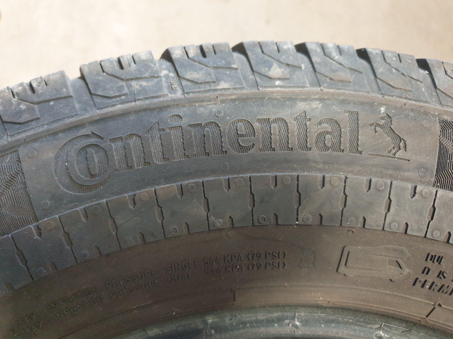 Pneus & Kompletträder: 4 pneus 215/70R15 CP – Gebraucht aus Combremont-le-Petit von goma4 7