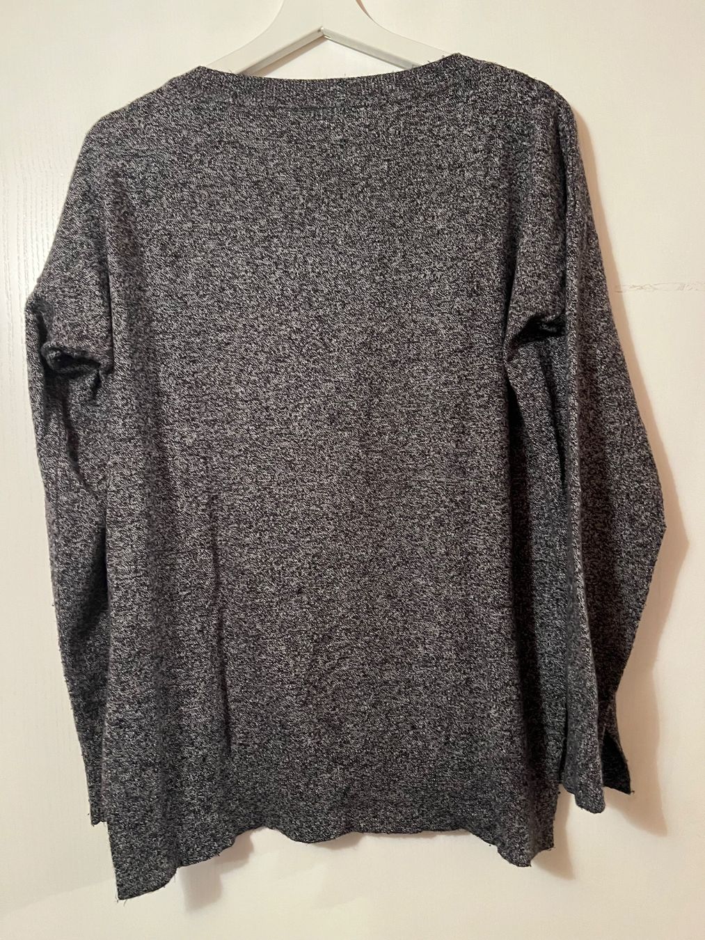 Gap Maglioni & Felpe: Pullover Gap grau meliert mit Seitenschlitzen gebraucht – Usato da Ruggell venduto da Malbuntiger01 3