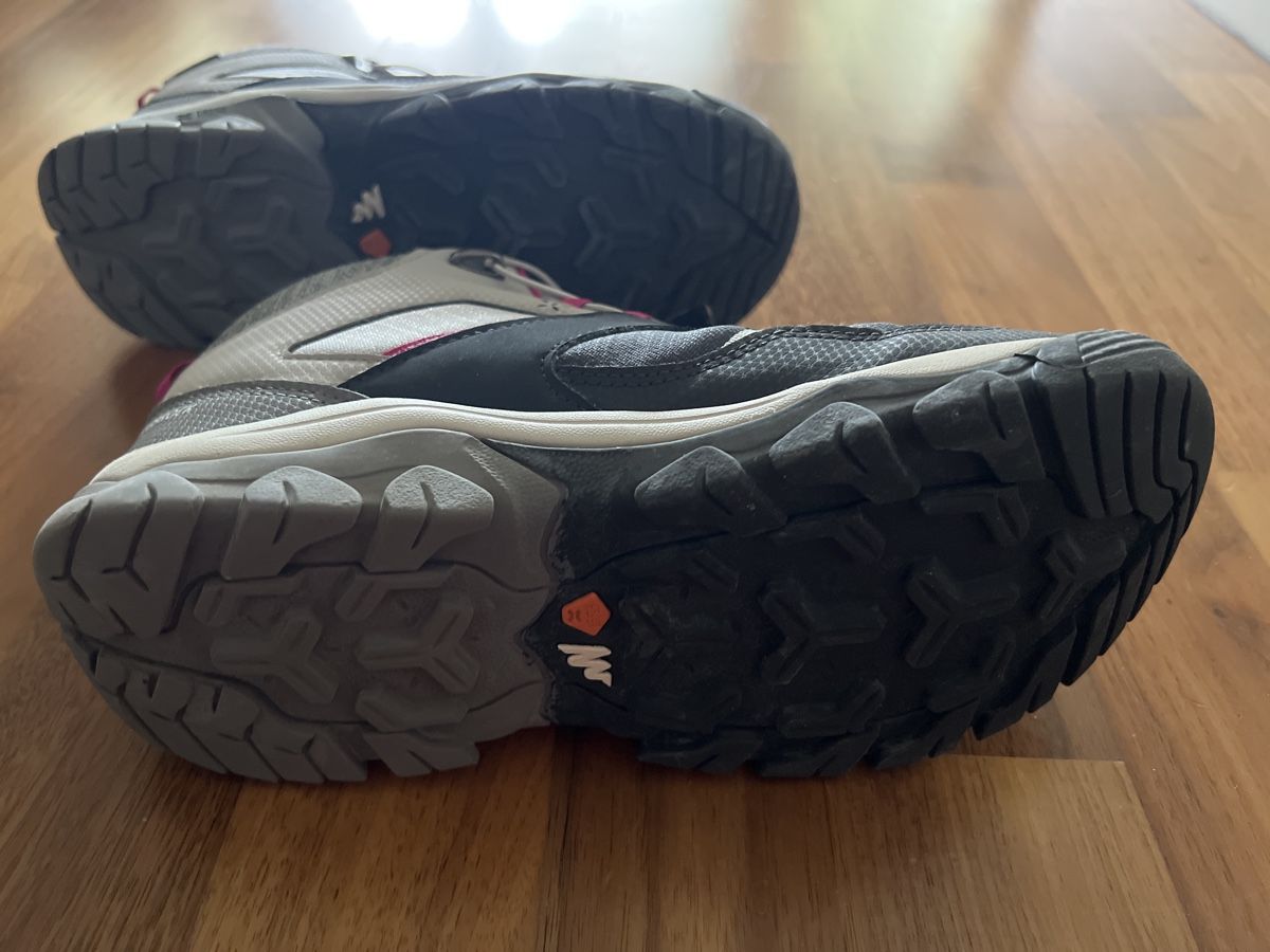 Decathlon Scarpe per ragazze: Top erhaltene Trekkingschuhe (Wanderschuhe) Gr. 37 – Nuovo (secondo la descrizione) da Baar venduto da Princesaphantagiro 3