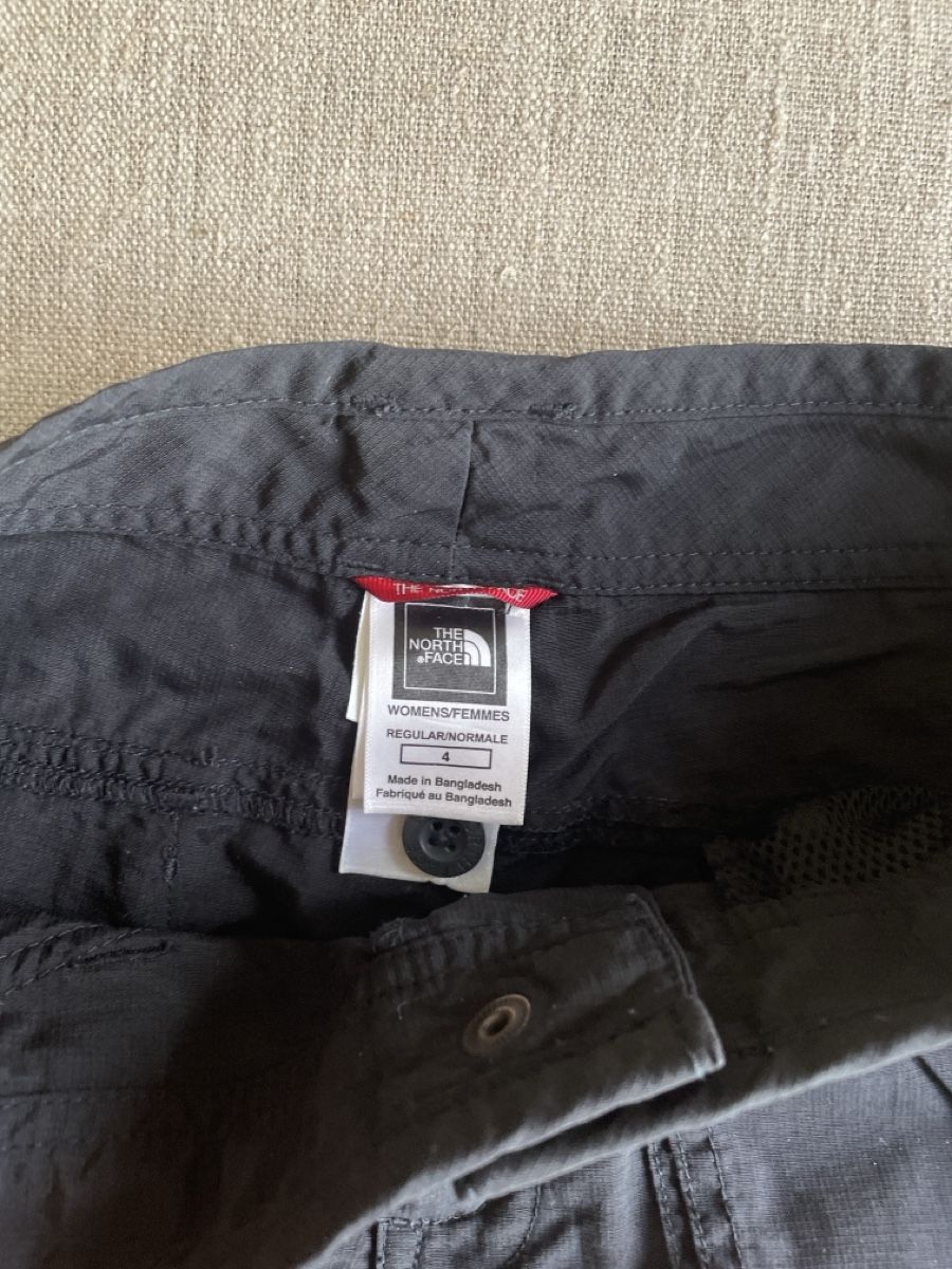 North Face Pantaloni: Shorts Damen North Face Gr. S – Usato da Zürich venduto da Nhpp 4