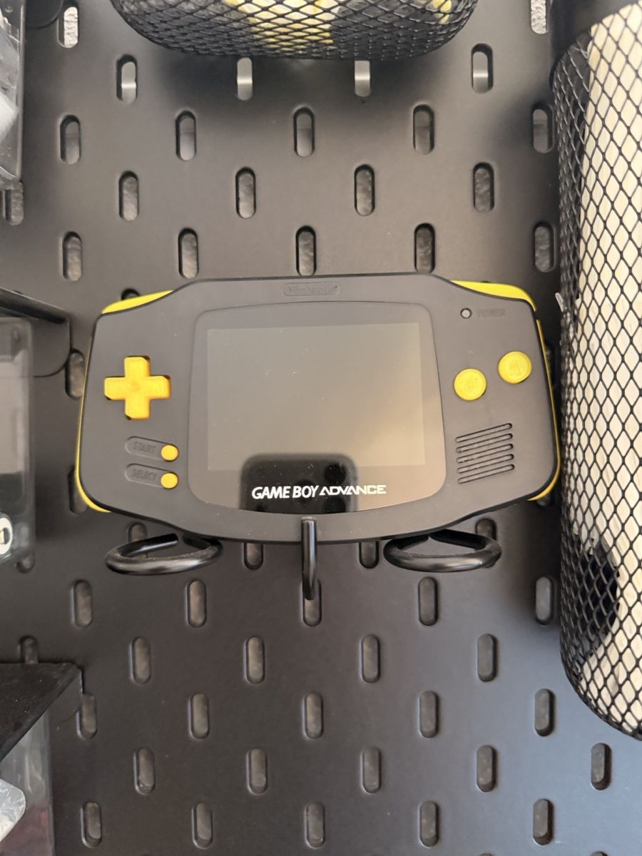 Nintendo Konsolen: Nintendo Game Boy Advance – Gebraucht aus Weiningen TG von Orizzonte