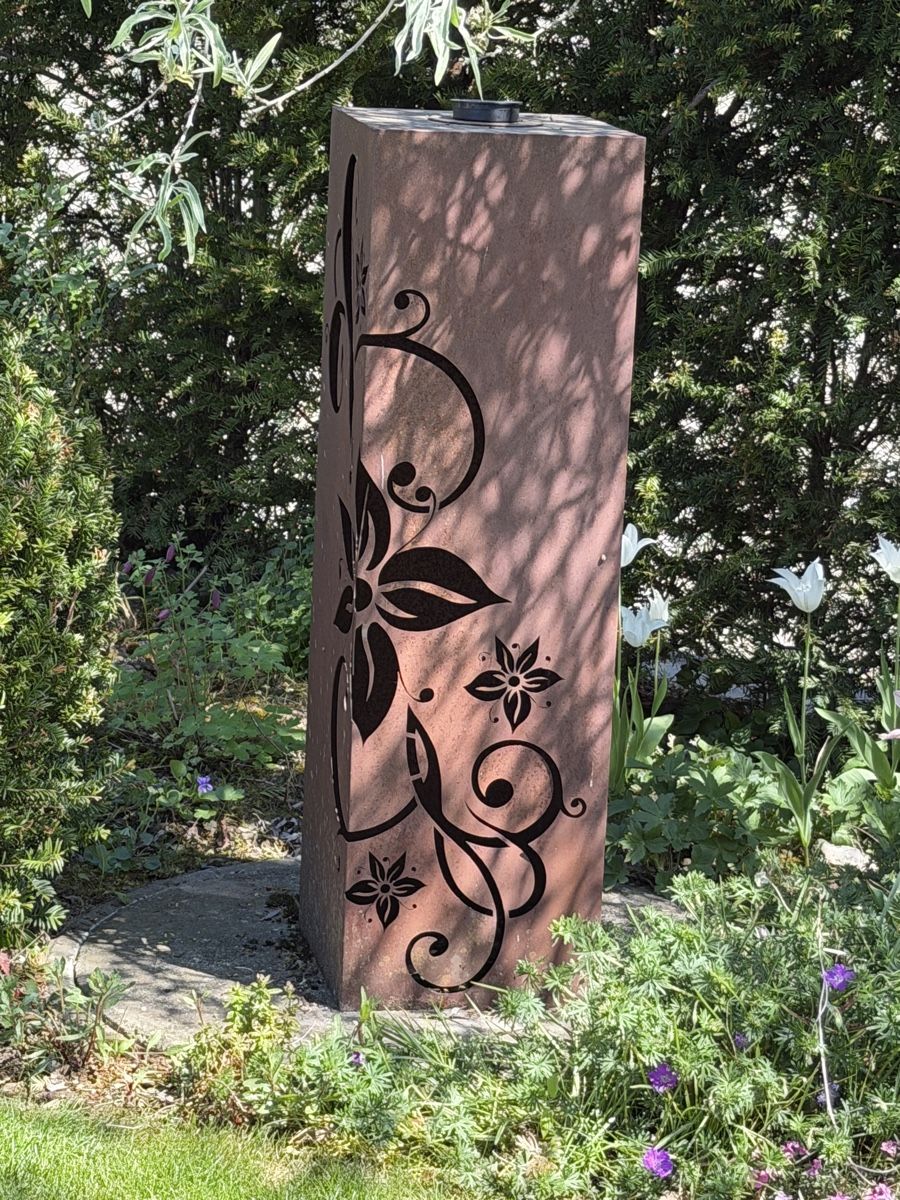Sculture & Statue: Rostfarbige Gartensäule, Feuersäule – Usato da Neftenbach venduto da Sunnystreet 1