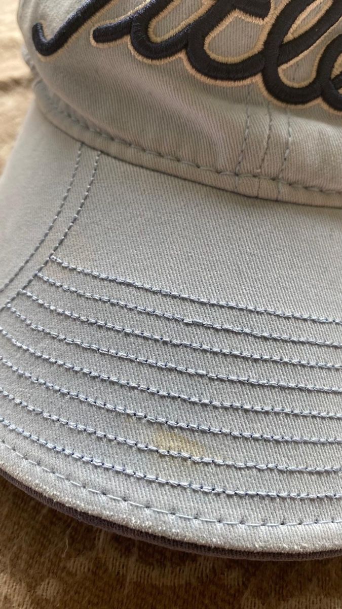 Jacken & Mäntel: Titleist Junior Cap  – Gebraucht aus Davos Platz von Infinity795 2