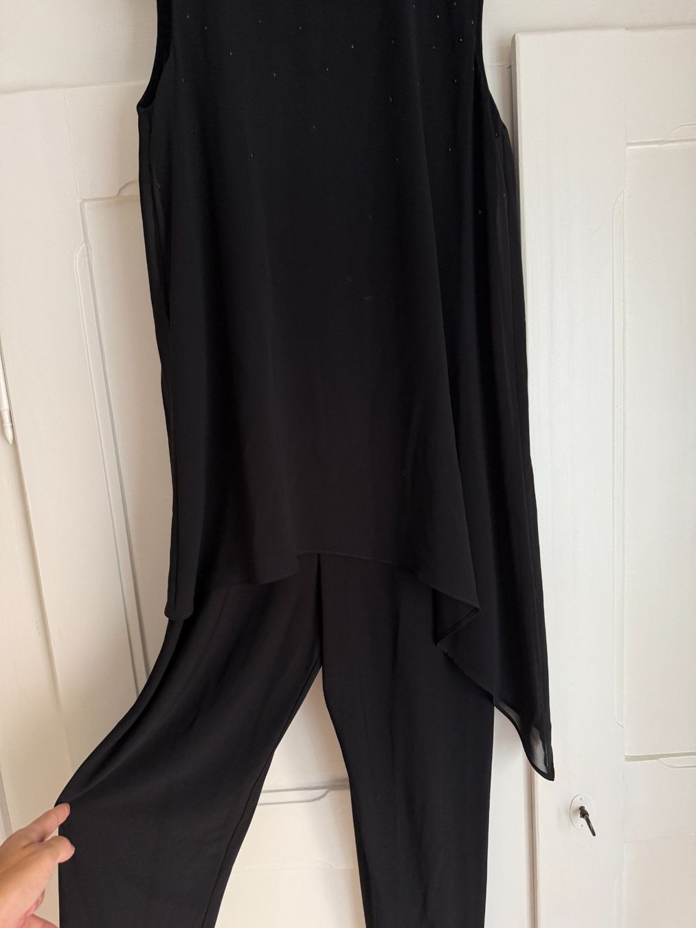 Tute: WALLIS - Chiffon Layering Jumpsuit schwarz 38 – Usato da Zürich venduto da Diazaio 2