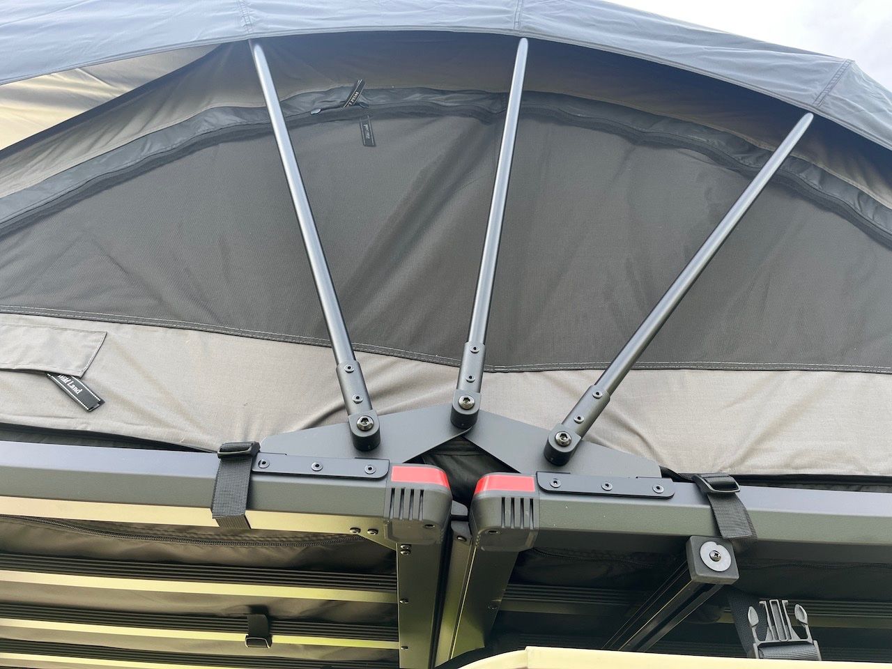 Tende : Dachzelt Wild Land Cruiser PRO 250 – Nuovo e nell'imballaggio originale da Sirnach venduto da XELOonlineGmbH 4