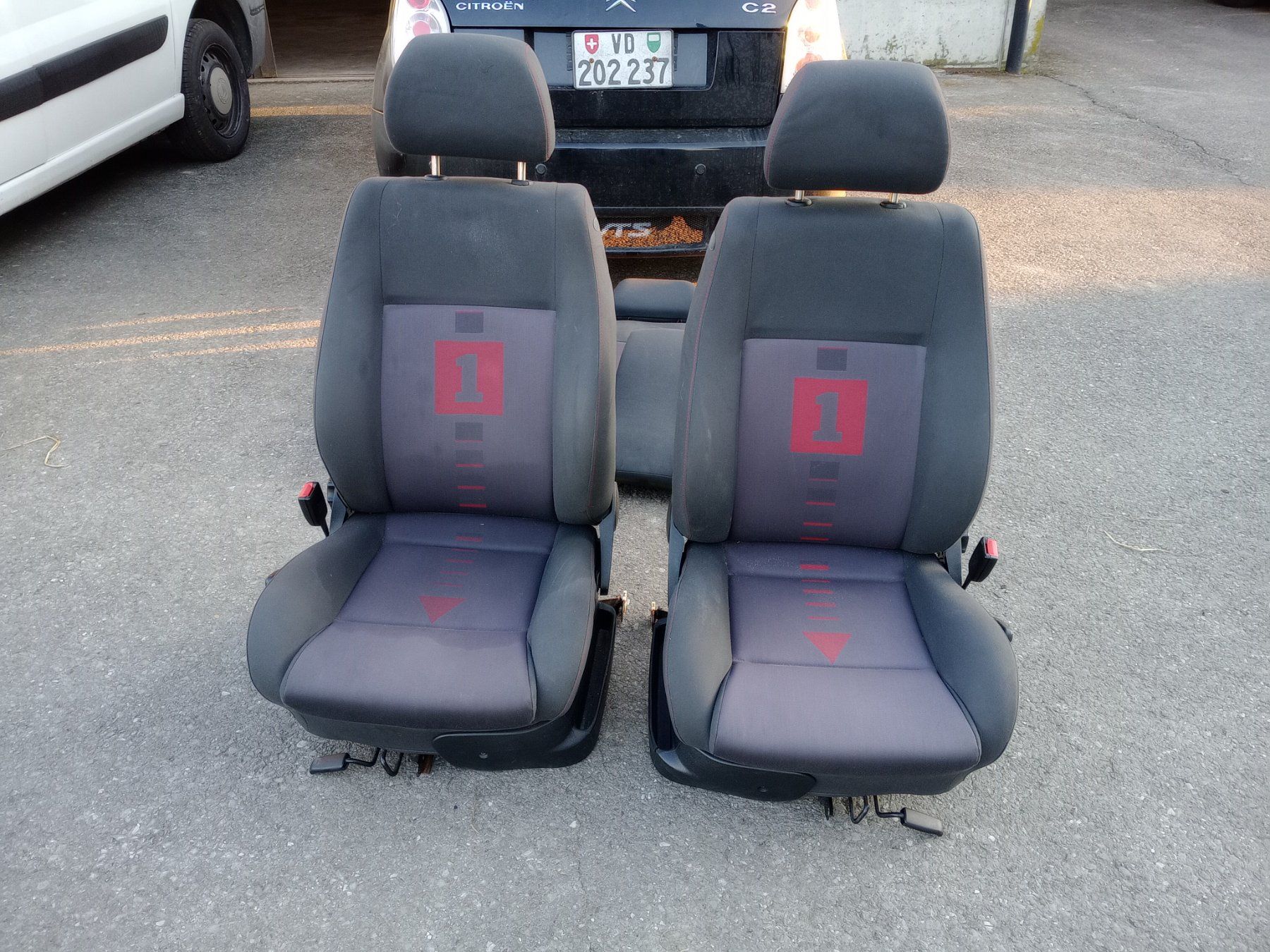Tutti pezzi di ricambio auto: Intérieur Polo gti 6n2 – Usato da Fey venduto da adrian1044
