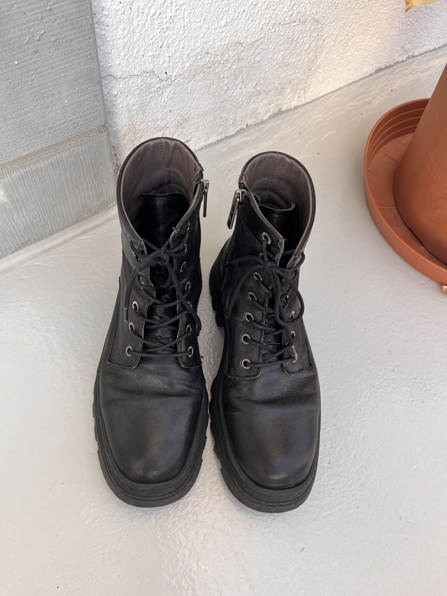 Scarpe da donna: Ten Points Leder Boots schwarz Gr. 39 – Usato da Männedorf venduto da Goood 1